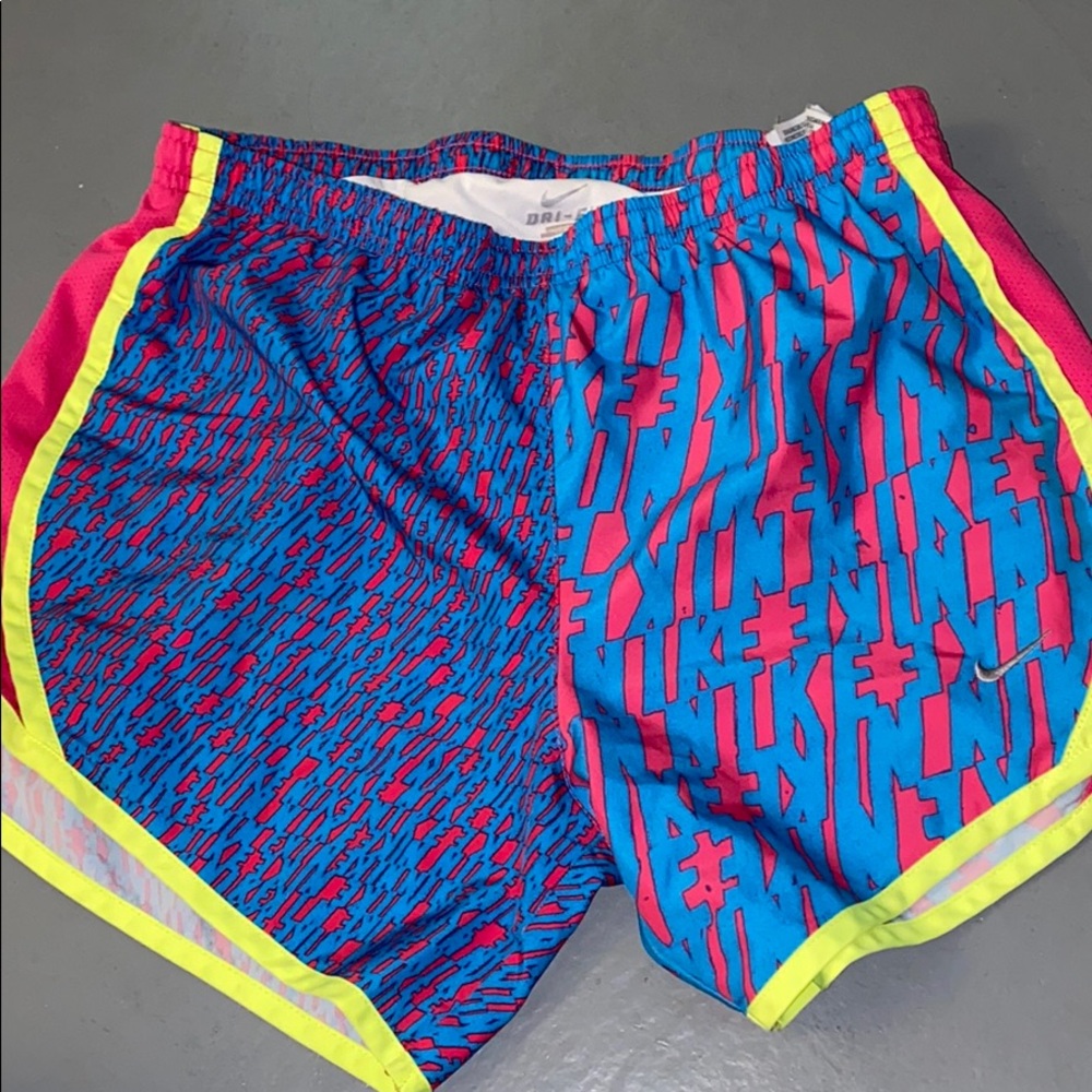 Nike shorts 💜